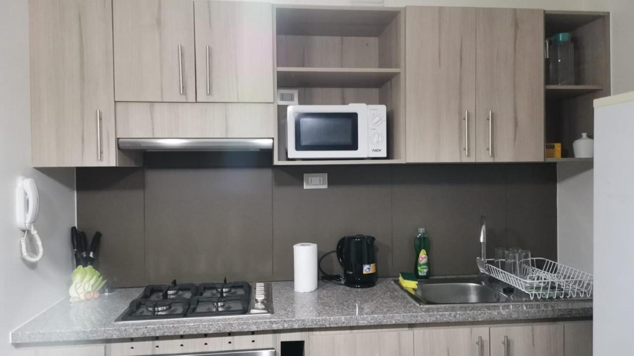 Jardines Del Pacifico Lll 2 2 Banos Cercano A Playa Supermercado Lugares Turisticos